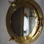 Гостевой дом Houseboat-amsterdam-classic Амстердам