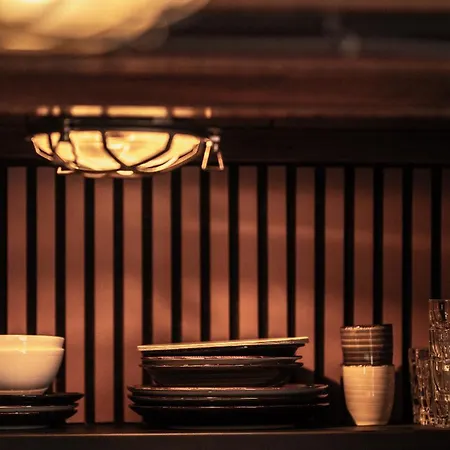 Houseboat-amsterdam-classic 3*